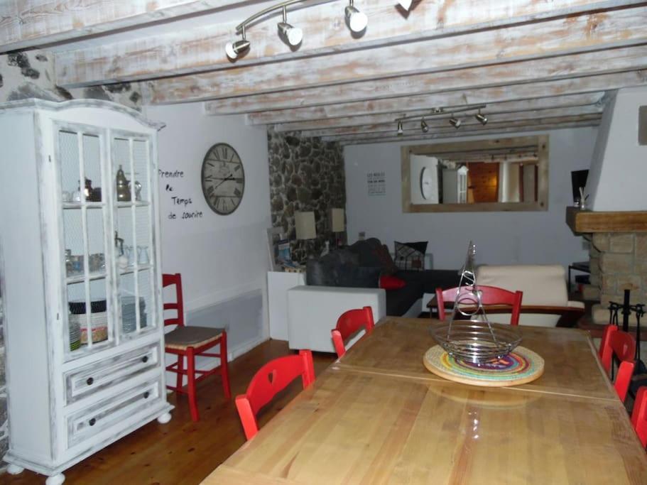 Paisible Maison Dans Les Pyrenees Fontpedrouse Exterior photo